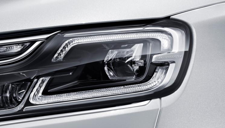 巴斯特的极致天窗工艺澳门新葡京网页遇见伟(图2)