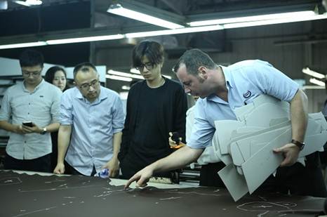 巴斯特的极致天窗工艺澳门新葡京网页遇见伟(图24)