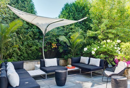 遮阳棚巧设计 不惧风吹日晒新葡京网上赌场8个花园区域(图1)